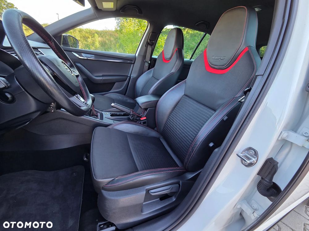 Skoda Octavia 2.0 TSI RS 230 - 18