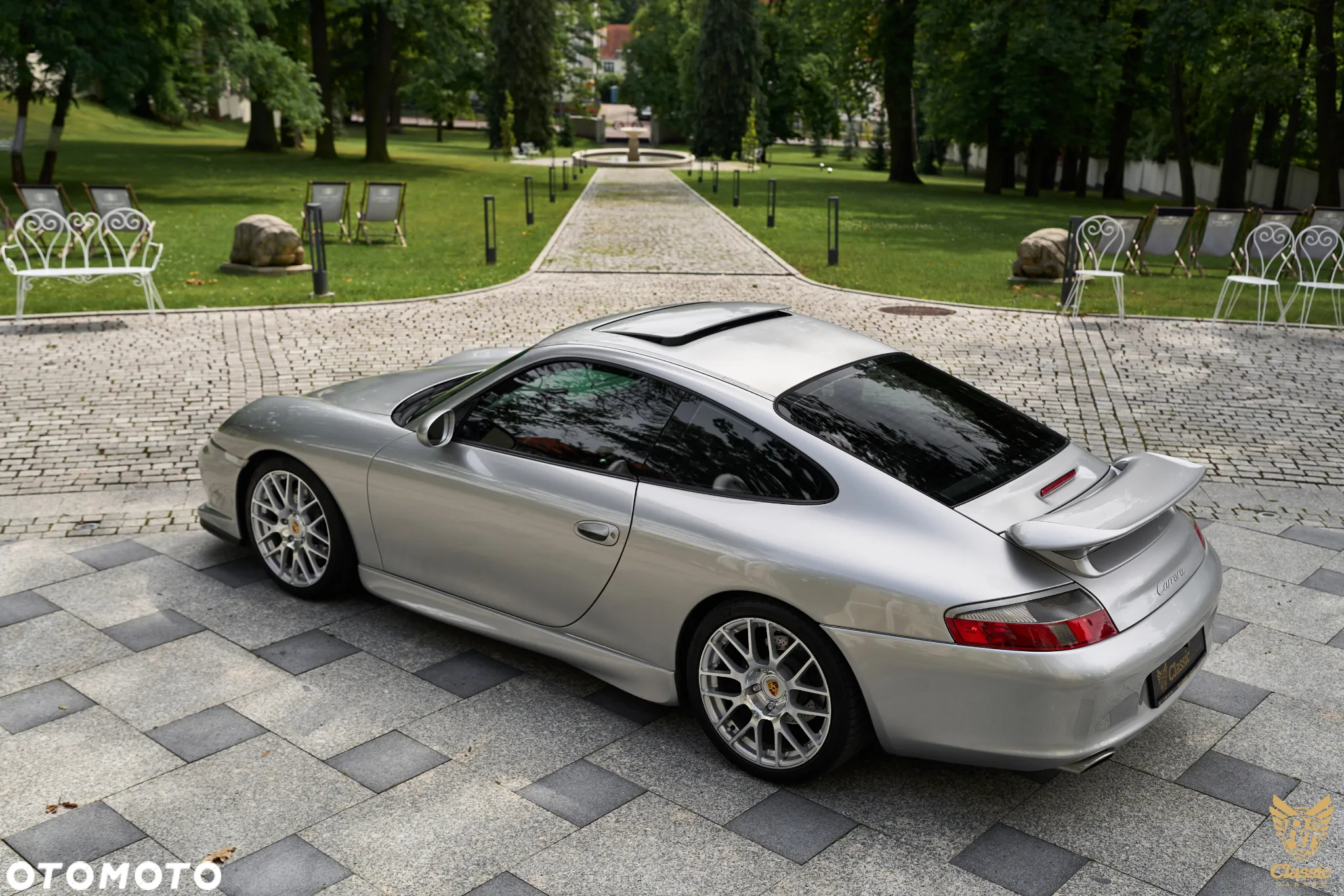 Porsche 911 Carrera - 7