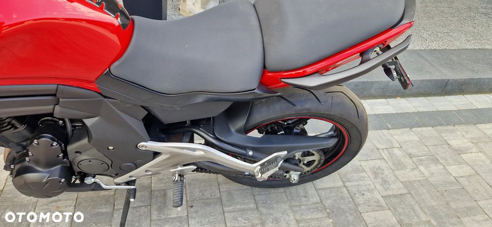 Kawasaki ER - 11