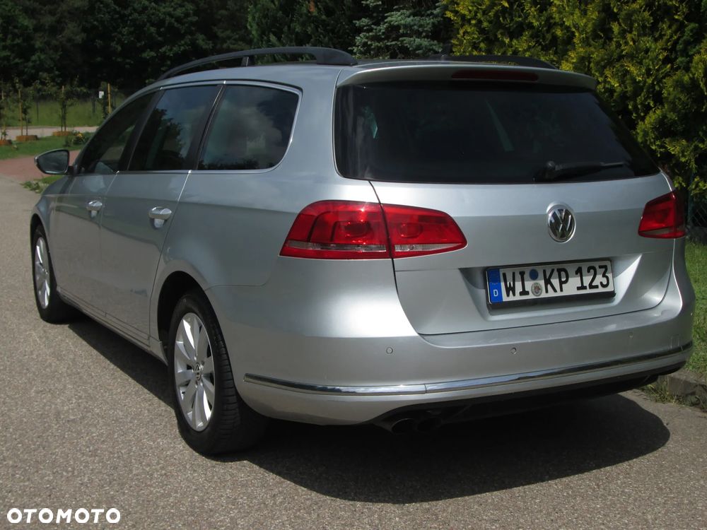 Volkswagen Passat 2.0 TDI DPF BlueMotion Technology Comfortline - 4