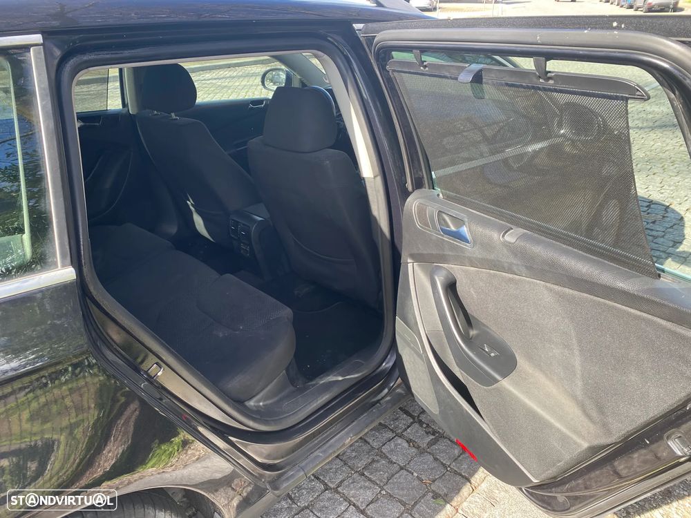 VW Passat 2.0 TDI Confortline - 17