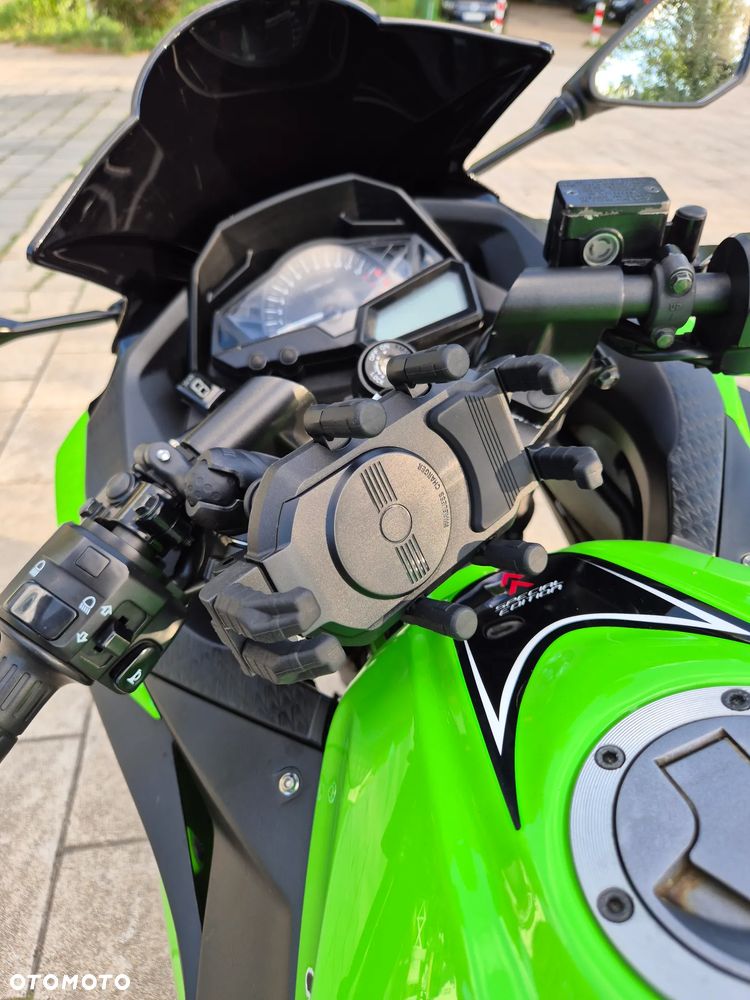 Kawasaki Ninja 300 ABS - 11