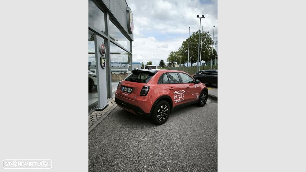 Fiat 600e 54 kWh (RED) - 5