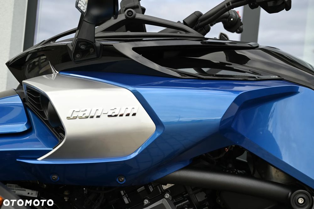 Can-Am Spyder - 35