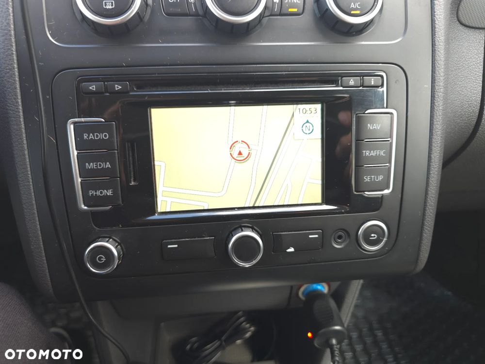 Volkswagen Touran 1.6 TDI DPF BlueMotion Technology DSG MATCH - 29