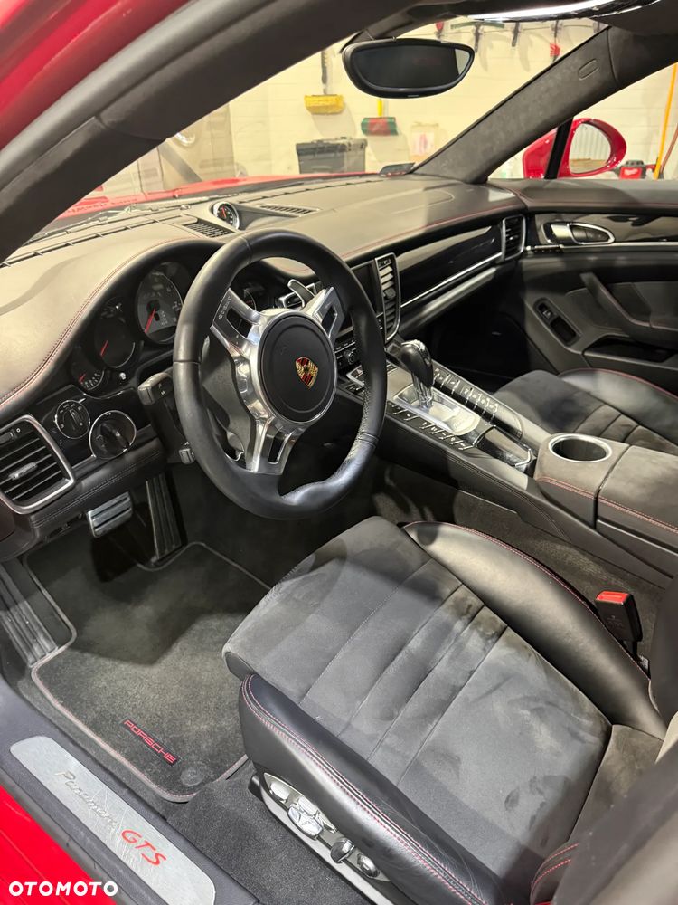 Porsche Panamera GTS - 9