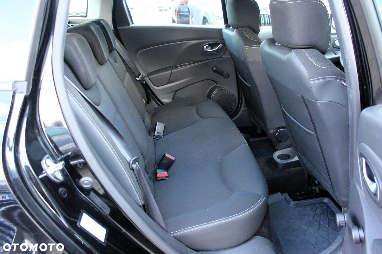 Renault Clio - 11