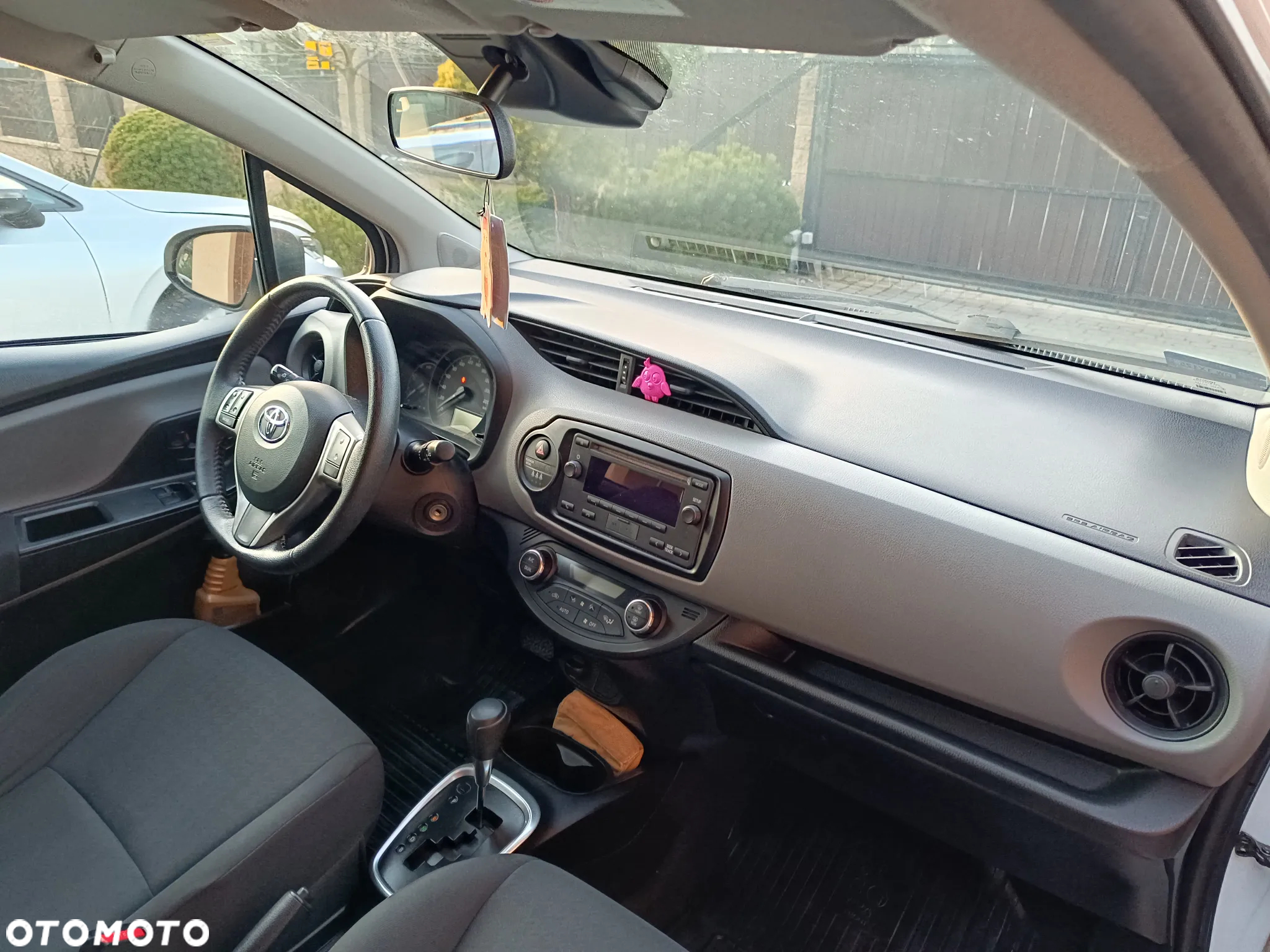Toyota Yaris - 15