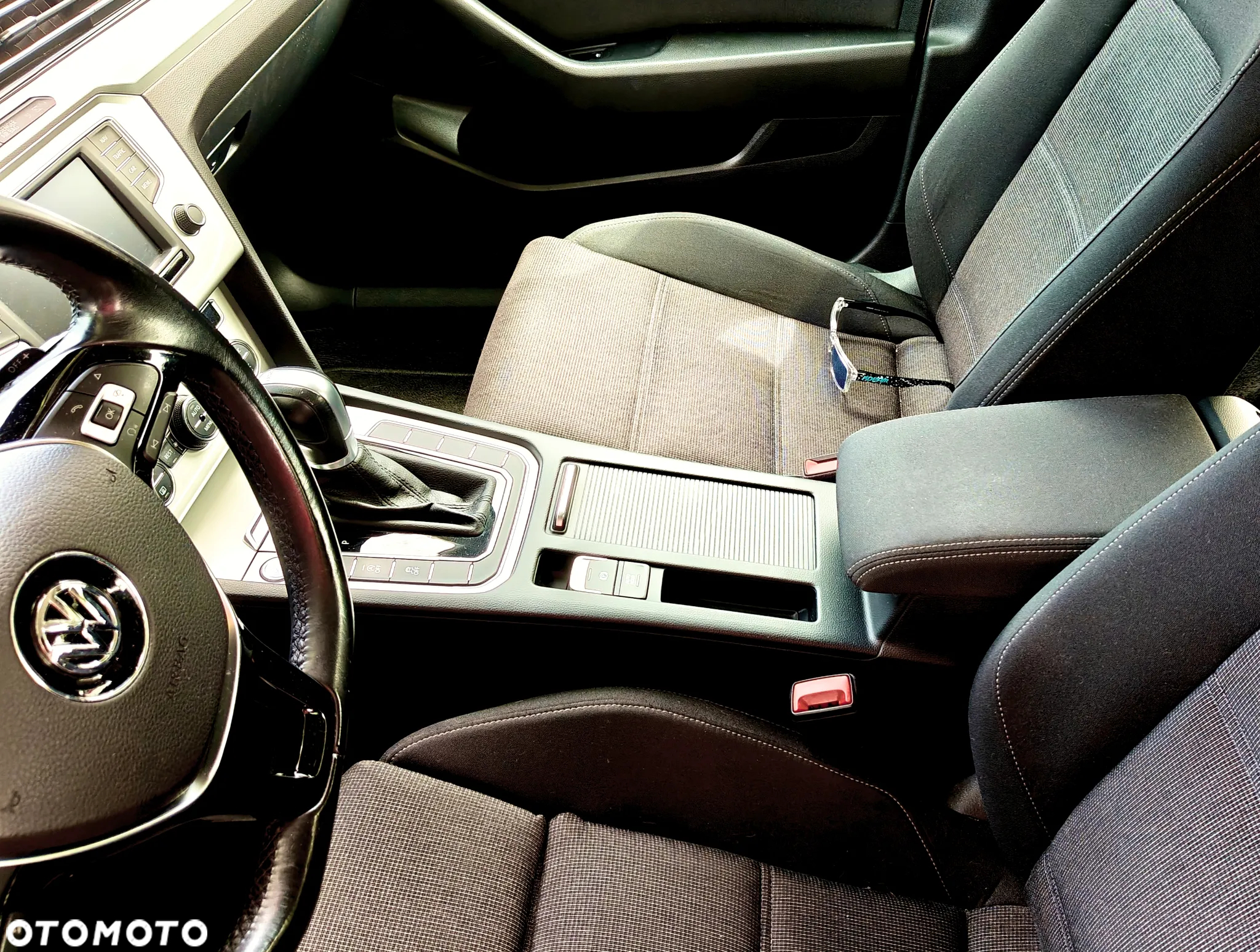 Volkswagen Passat 1.8 TSI BMT Comfortline DSG - 18
