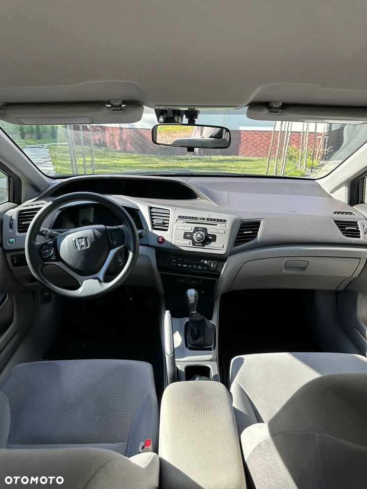 Honda Civic 1.8 Comfort - 33