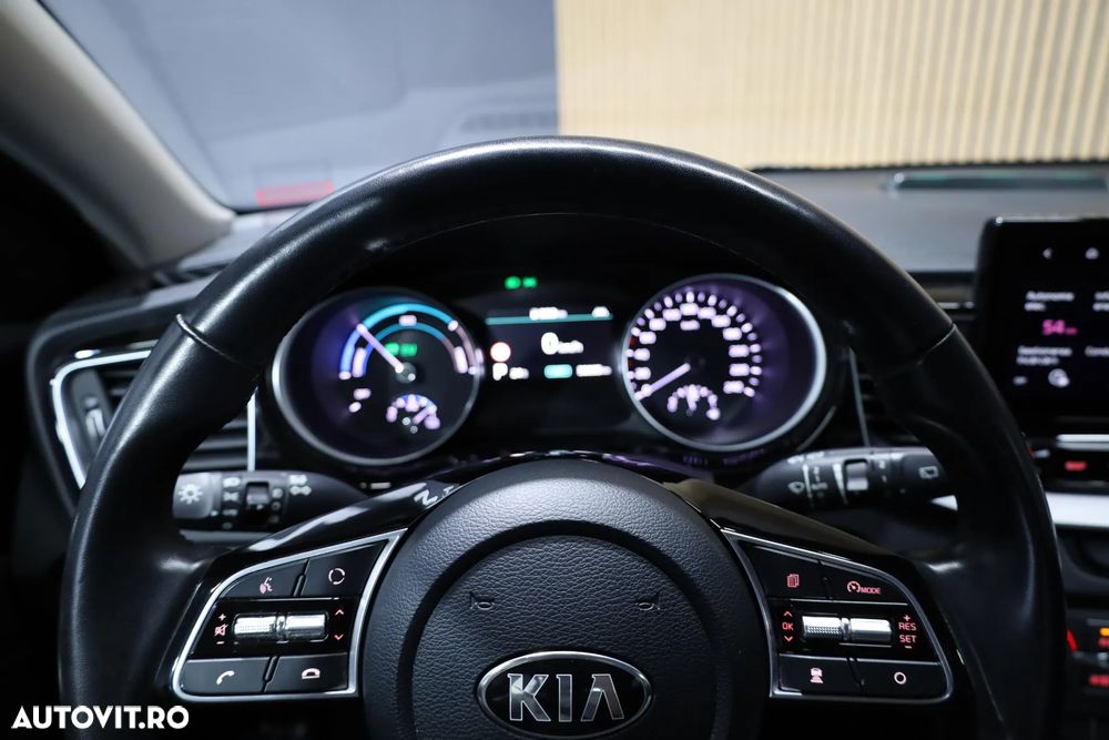 Kia Ceed ver-sw-1-6-gdi-dct-opf-plug--in--hybrid-vision - 12