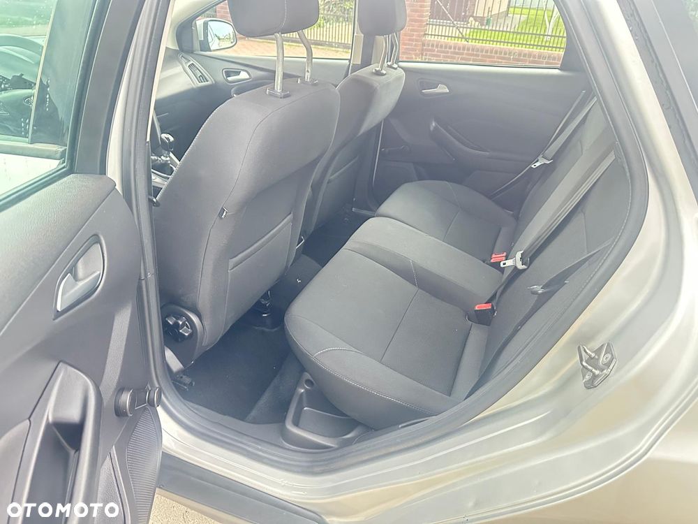Ford Focus 1.6 TDCi DPF Start-Stopp-System SYNC Edition - 14