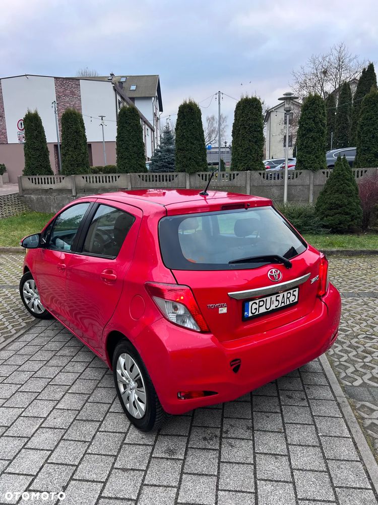 Toyota Yaris 1.0 Luna EU5 - 4