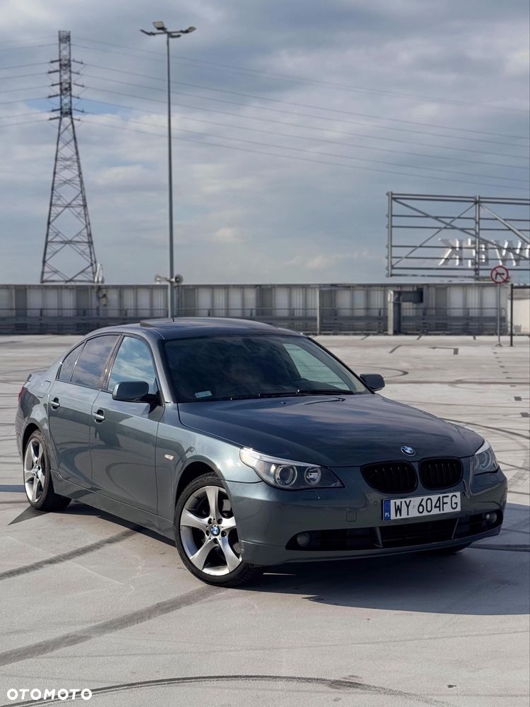 BMW Seria 5 525i - 1