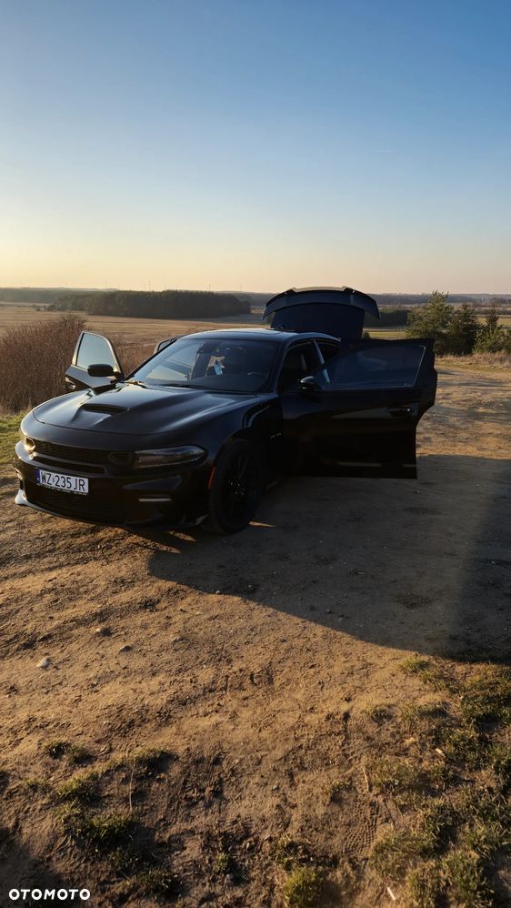 Dodge Charger 5.7 R/T - 12