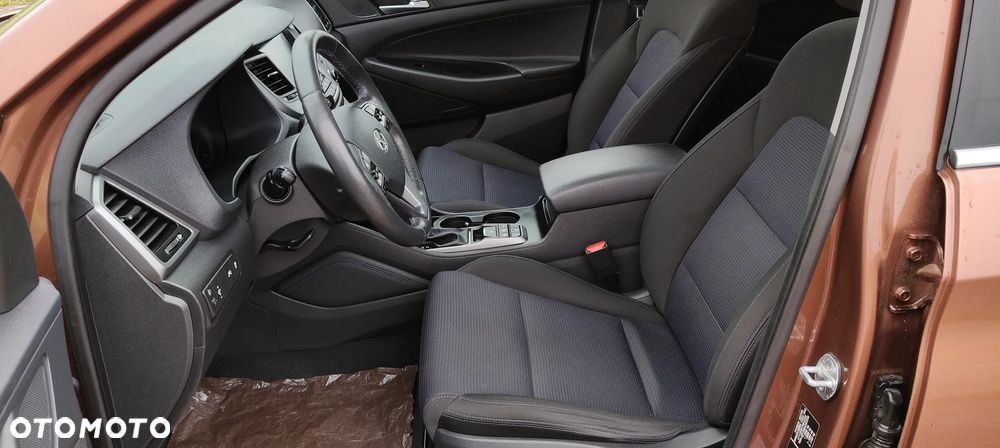 Hyundai Tucson 1.7 CRDI BlueDrive Comfort 2WD DCT - 17