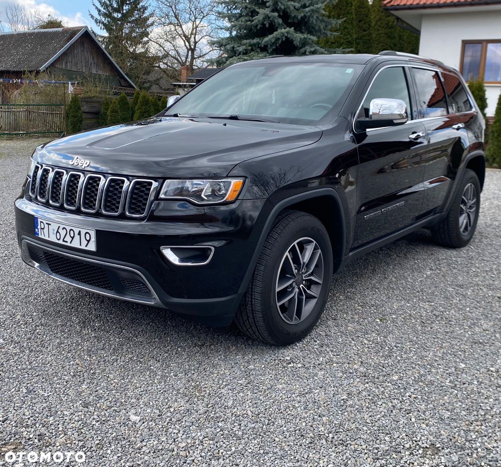Jeep Grand Cherokee - 1
