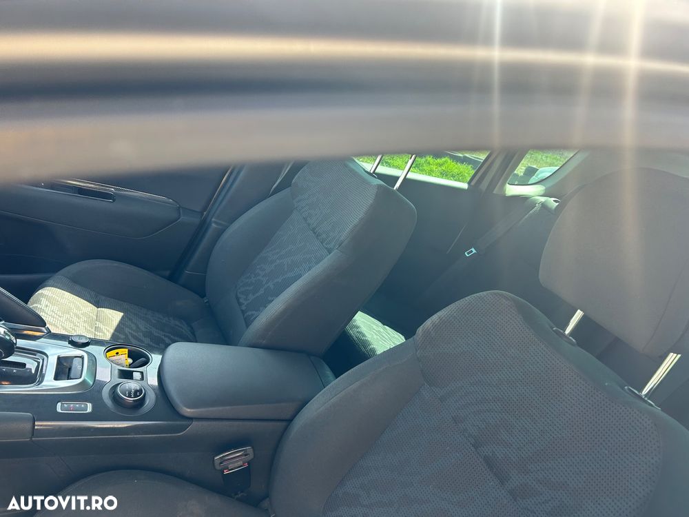 Peugeot 3008 HDi 160 Automatik Active - 14