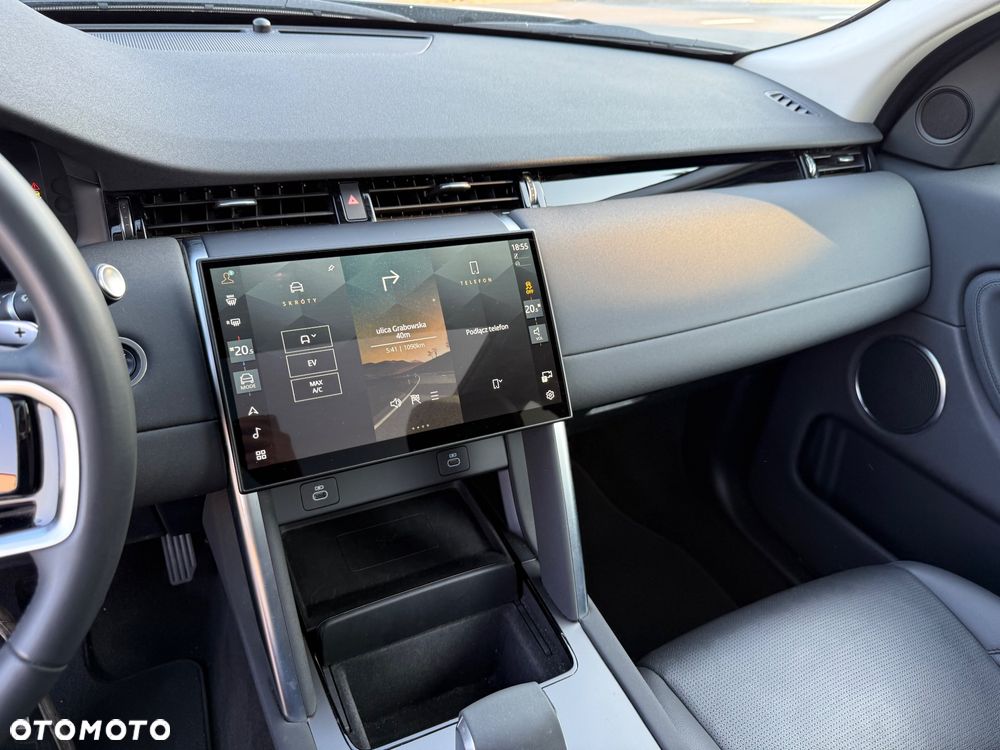 Land Rover Discovery Sport P300e R-Dynamic S - 34