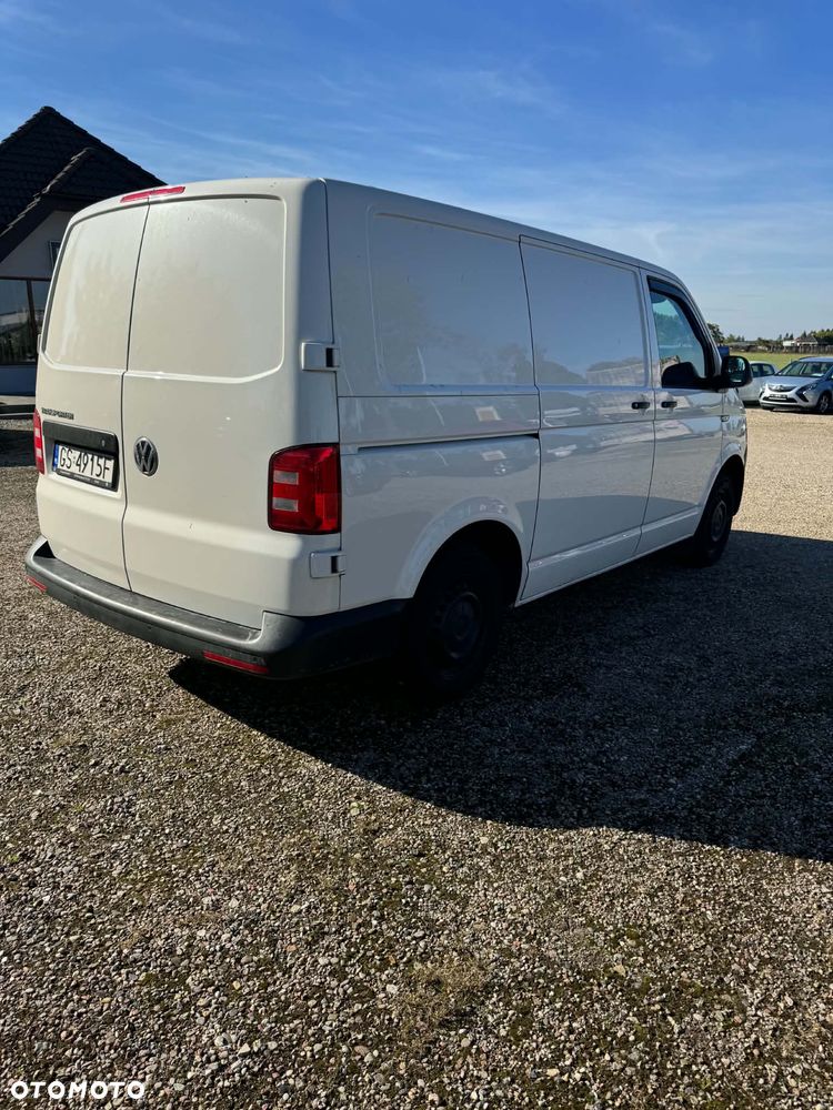Volkswagen Transporter - 4