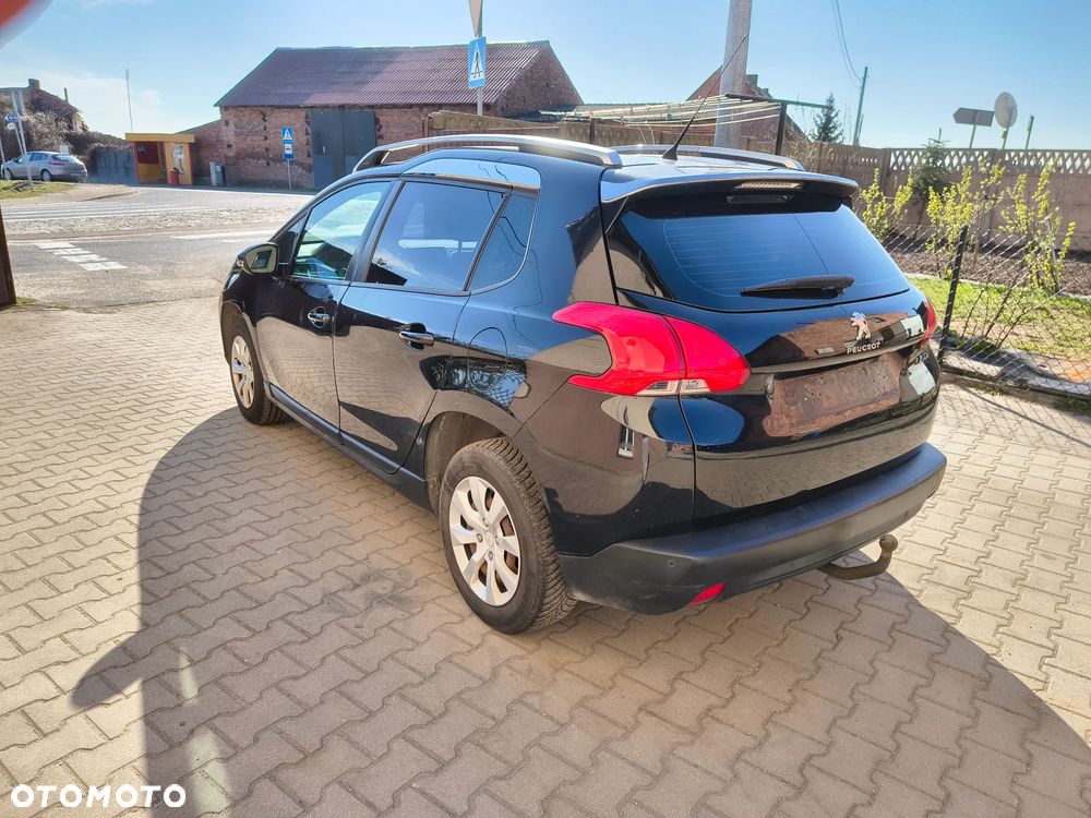 Peugeot 2008 - 11