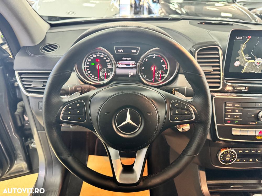Mercedes-Benz GLS 350 d 4MATIC 9G-TRONIC AMG Line - 30