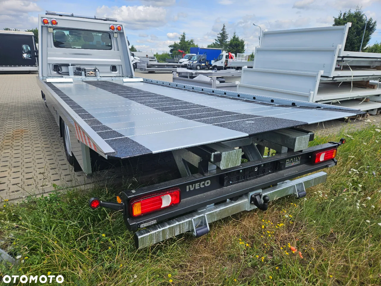 Iveco 72c 70c18P hydrauliczny najazd 6,2m. Autopomoc. Laweta - 6