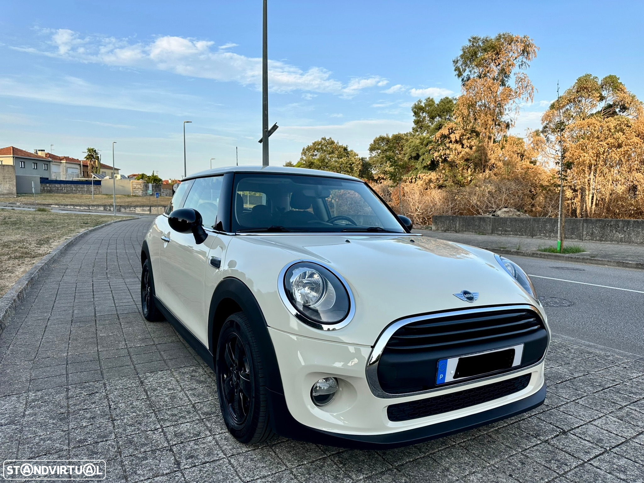 MINI 3 Portas One D - 10