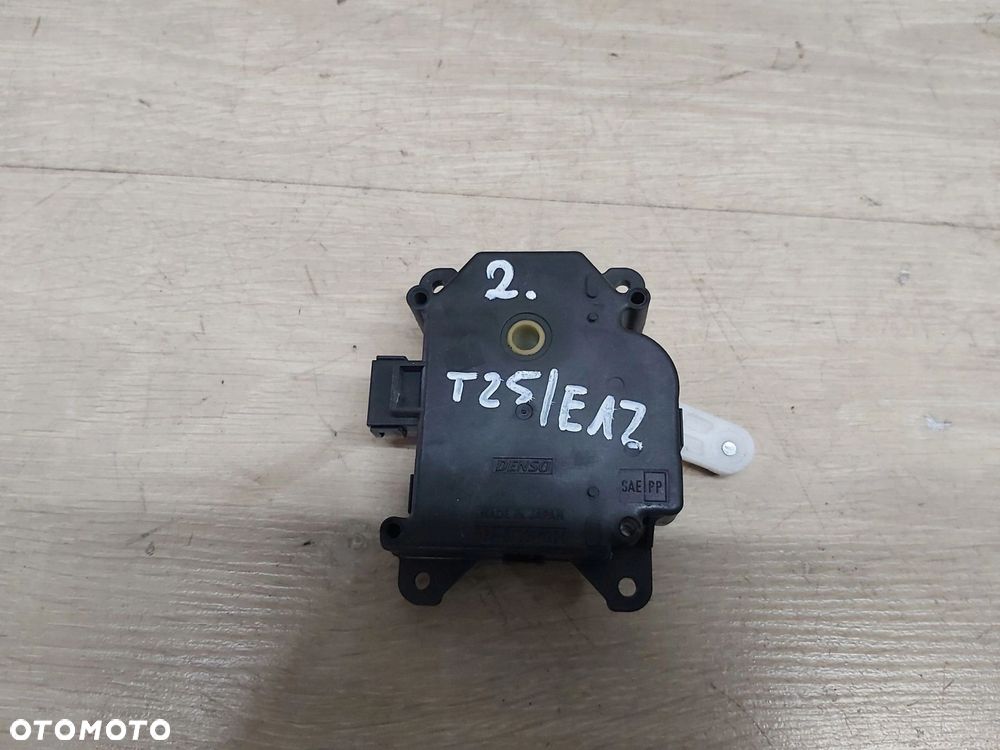 Avensis T25 Corolla E12 Verso Silniczek nawiewu nagrzewnicy 063700-8680 - 2