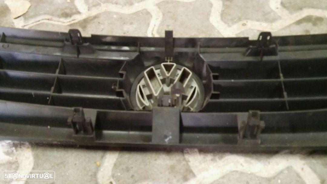 Grelha do simbolo vw polo 6n - 4