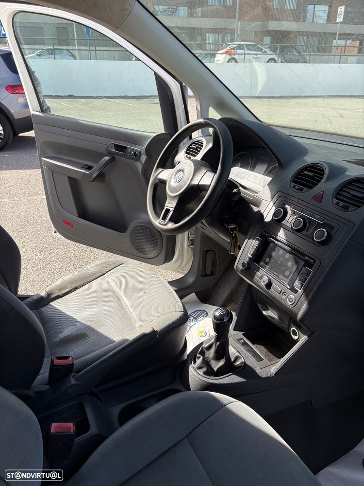 VW Caddy 1.6 - 7
