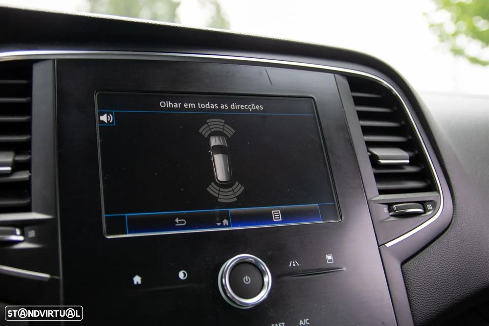 Renault Mégane Sport Tourer BLUE dCi 115 EDC BUSINESS EDITION - 32