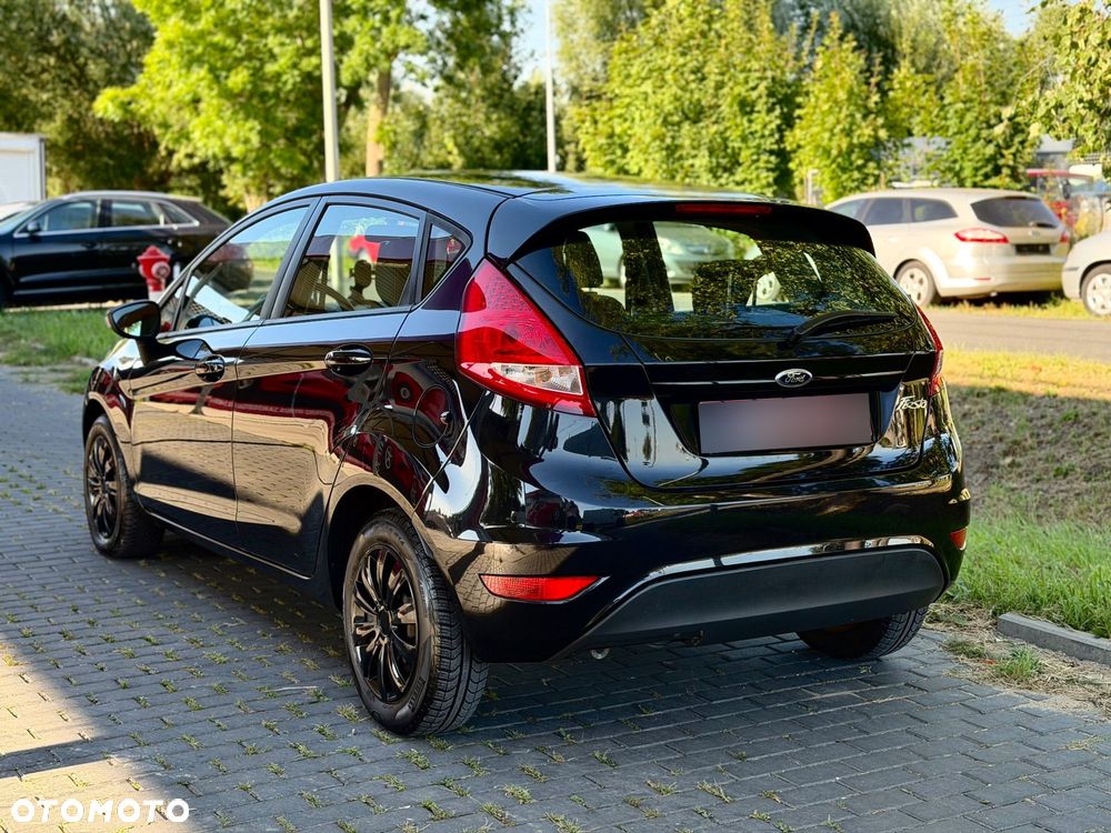Ford Fiesta 1.25 Champions Edition - 6