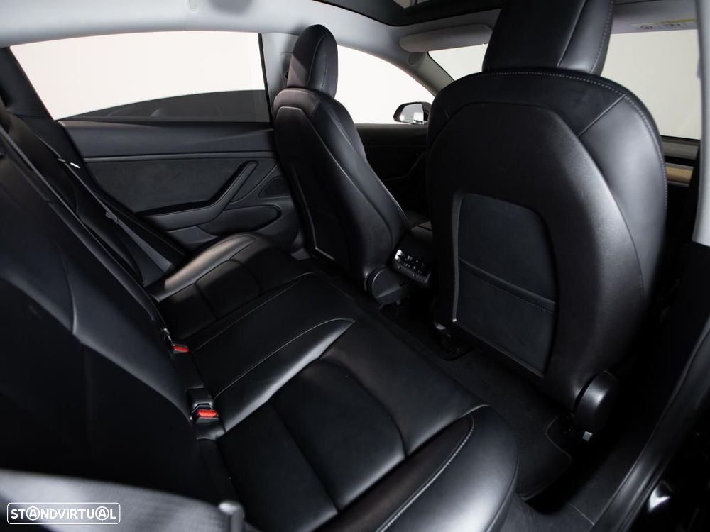 Tesla Model 3 Long-Range Dual Motor AWD - 11