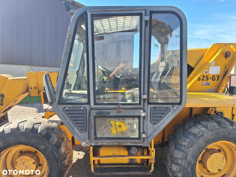 JCB 525-67 4X4 - 35