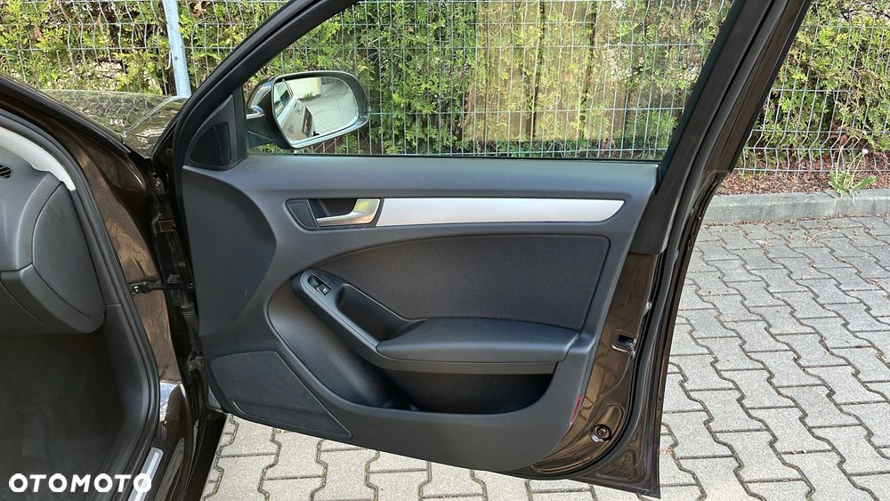 Audi A4 Avant - 8