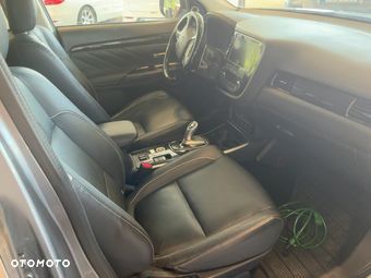 Mitsubishi Outlander Intense + - 40