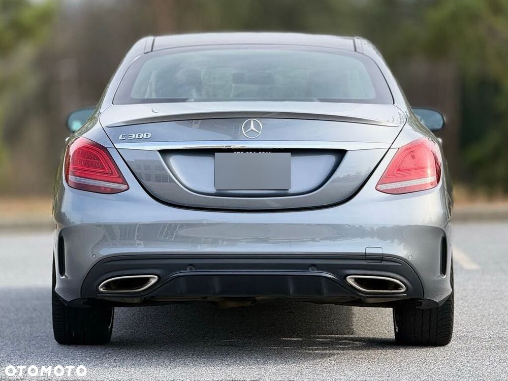 Mercedes-Benz Klasa C 300 4Matic 9G-TRONIC AMG Line - 9