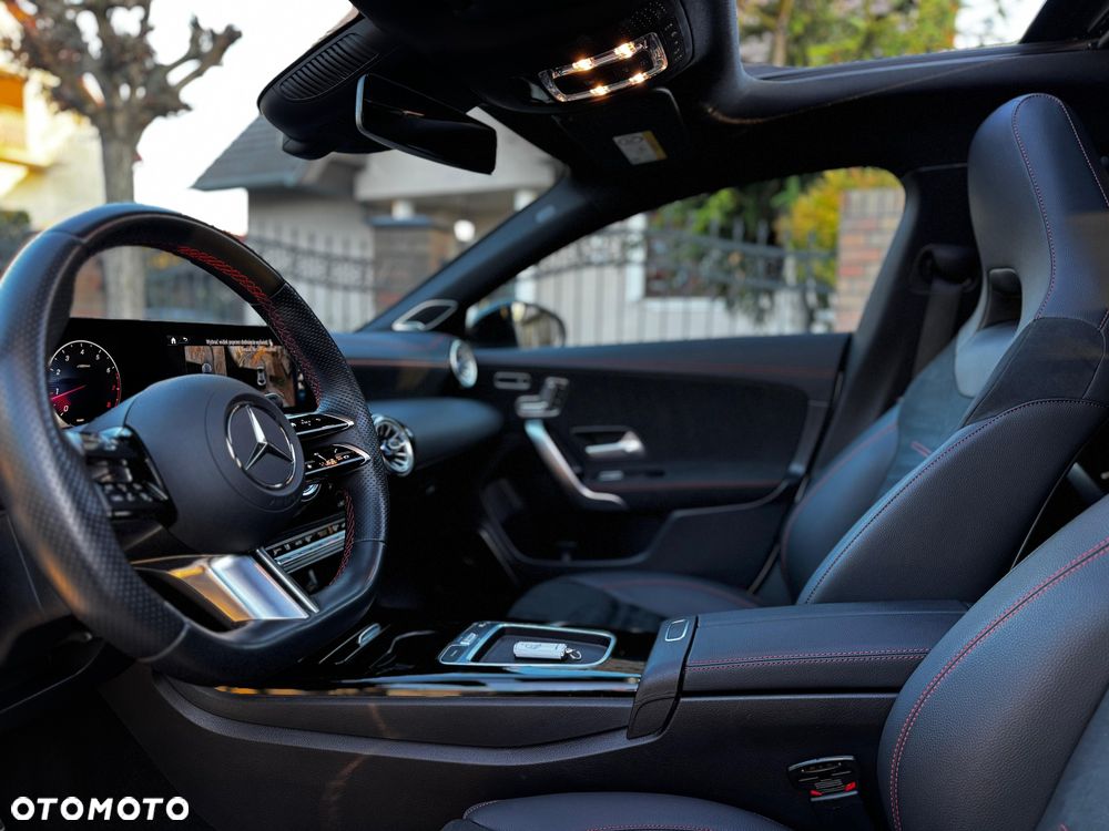 Mercedes-Benz CLA 200 AMG Line 7G-DCT - 21