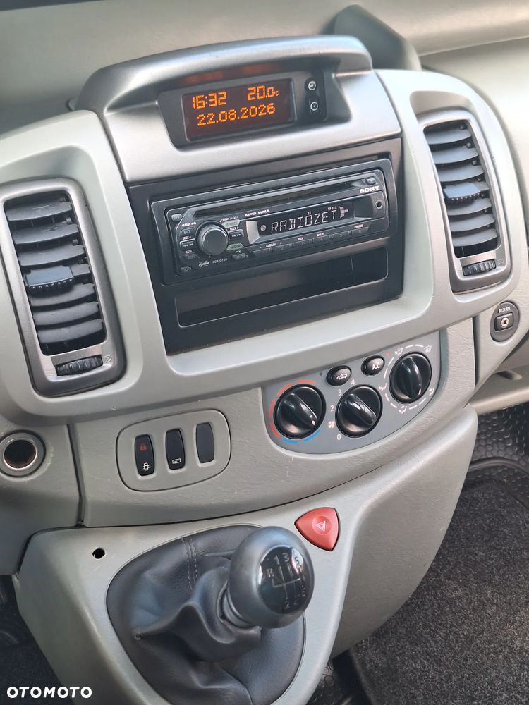 Opel Vivaro - 26