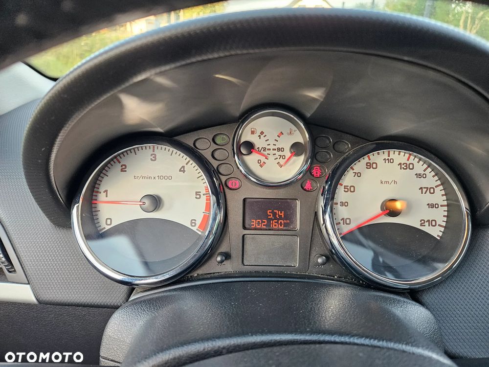 Peugeot 207 1.6 HDi Active - 14