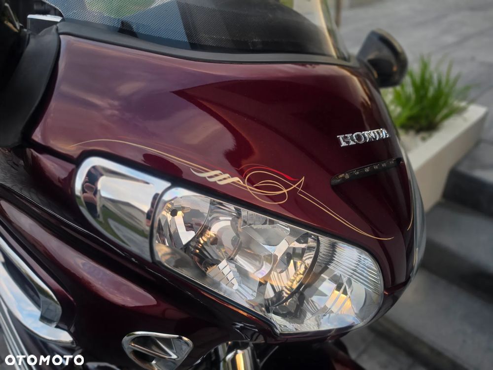 Honda GL - 10