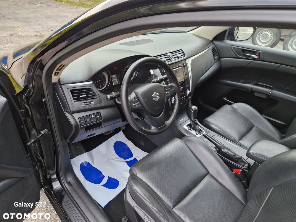 Suzuki Kizashi 2.4 Sport 4WD CVT - 19