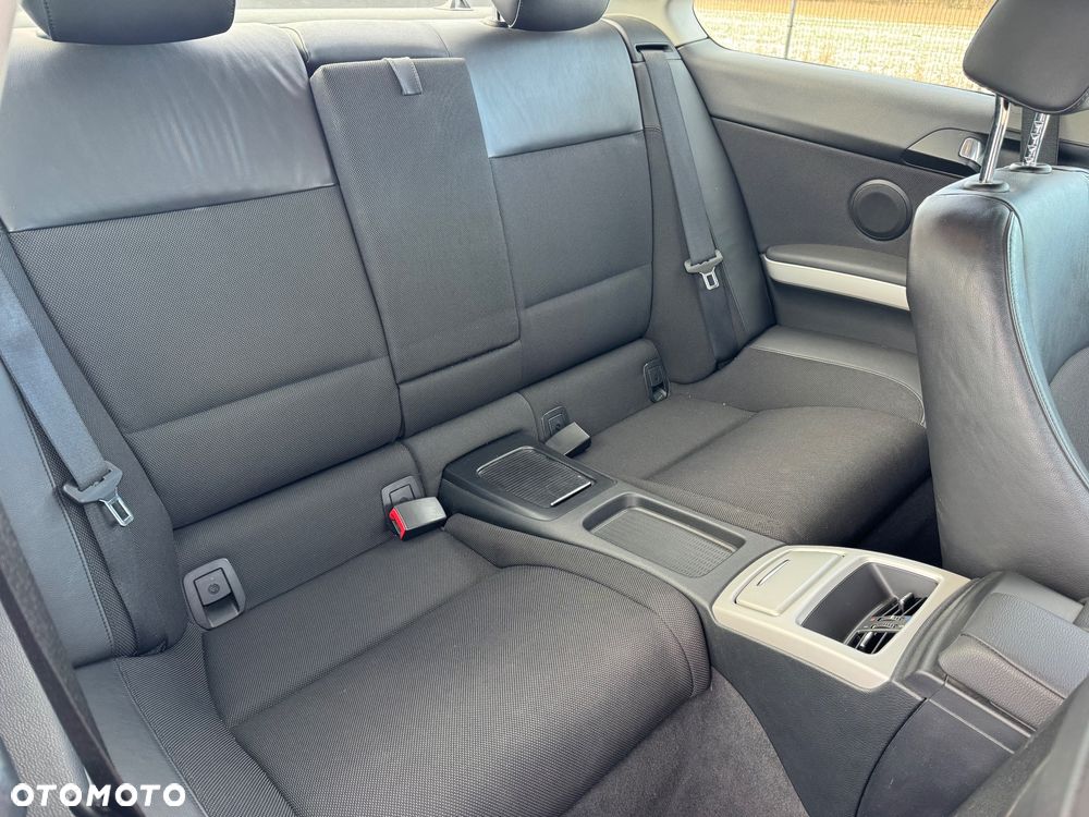 BMW Seria 3 320i M Sport Edition - 15