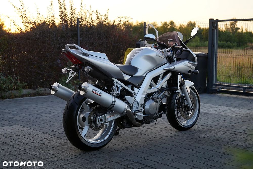 Suzuki SV - 10