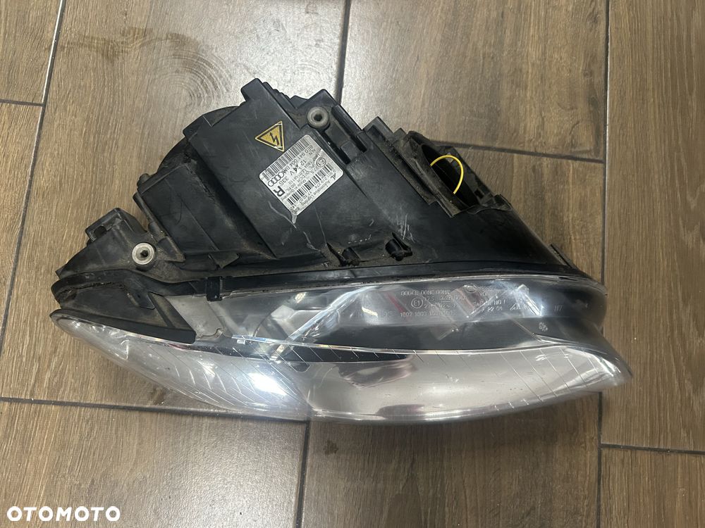 A4 B7 BI XENON LIFT NIE SKRETNA LAMPA PRAWA 8E0941004 BM ORG - 2