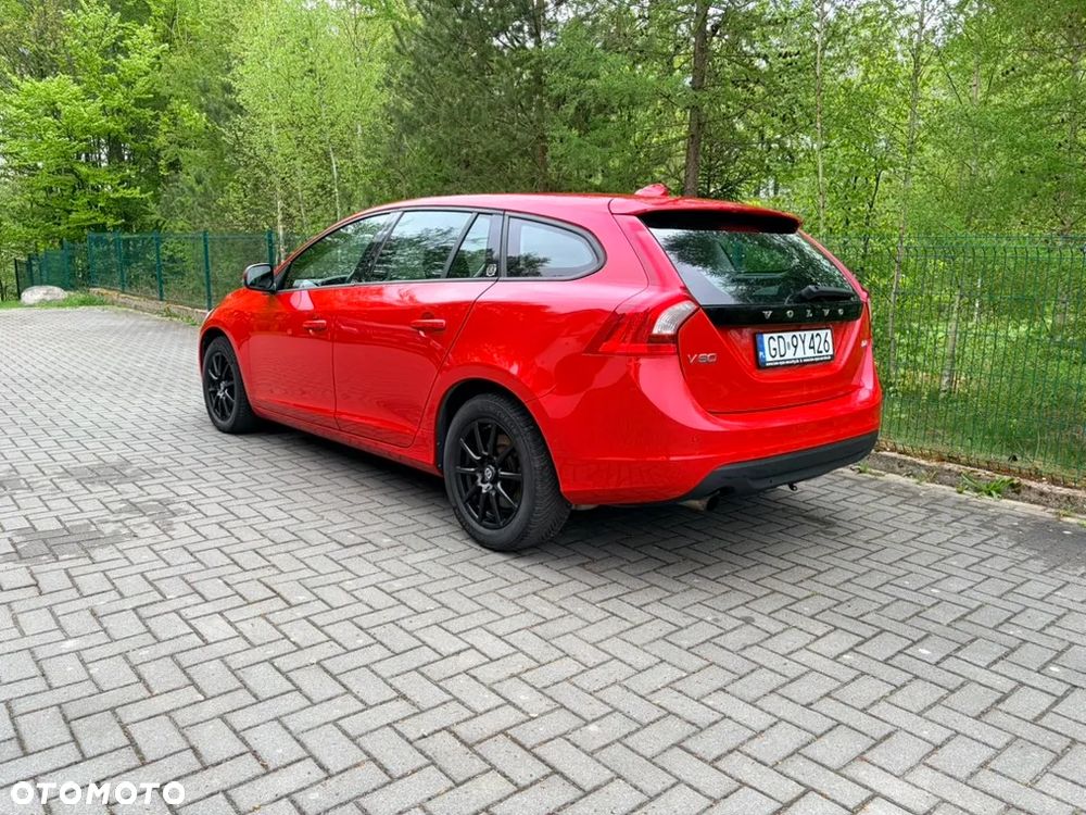 Volvo V60 D3 Kinetic - 4