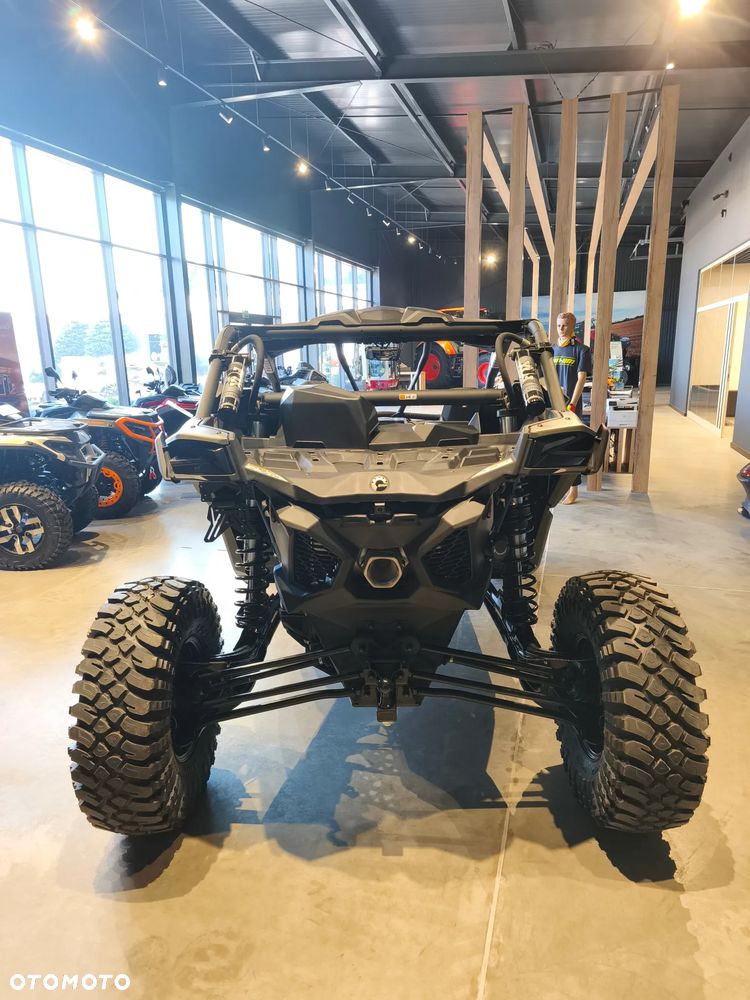Can-Am Maverick - 4