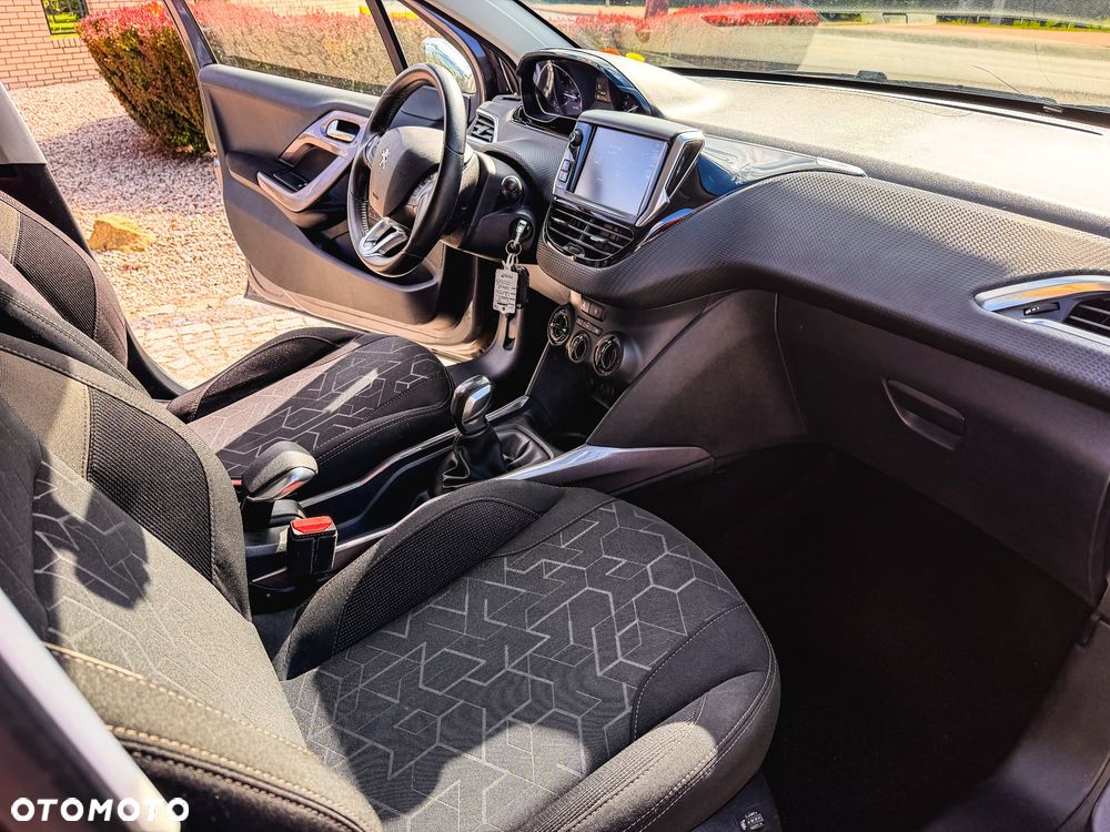 Peugeot 2008 PureTech 82 Style - 25