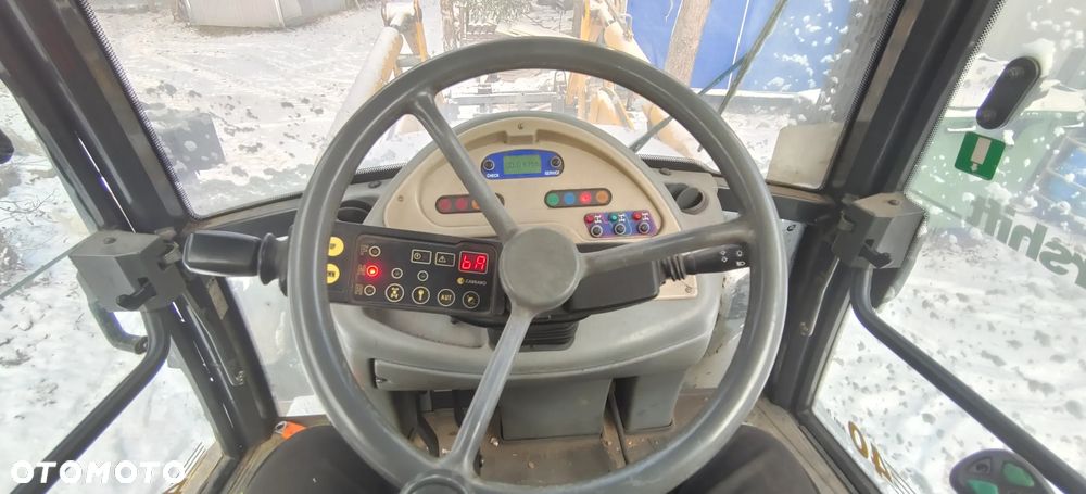 Komatsu WB97S-2 - 7